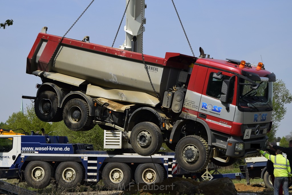 Schwerer VU LKW Zug Bergheim Kenten Koelnerstr P534.JPG - Miklos Laubert